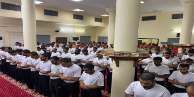 طلاب كلية الشرطة يؤدون صلاة الخسوف